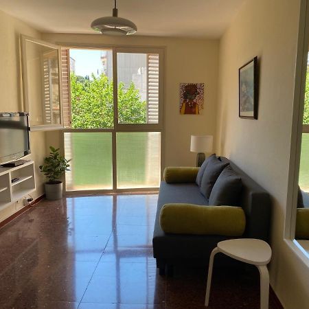 Luminoso Apartamento En Canet De Mar Cercano A La Playa Y A Barcelona Buitenkant foto