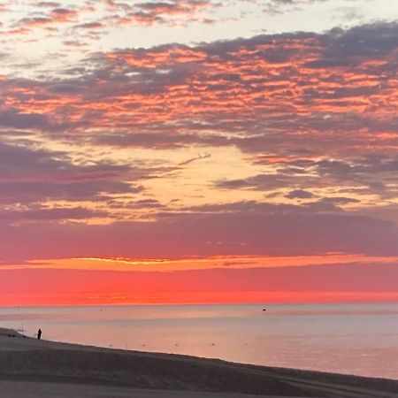 Luminoso Apartamento En Canet De Mar Cercano A La Playa Y A Barcelona Buitenkant foto